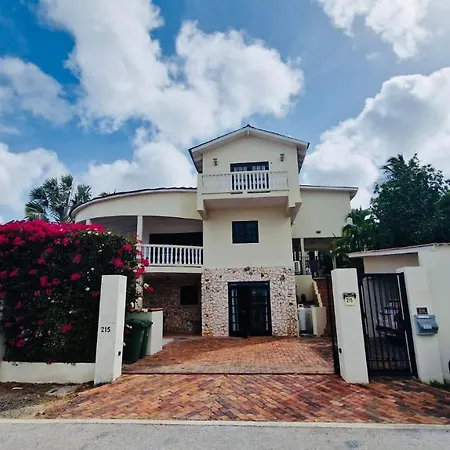 Sylvie Resort Curacao-3
