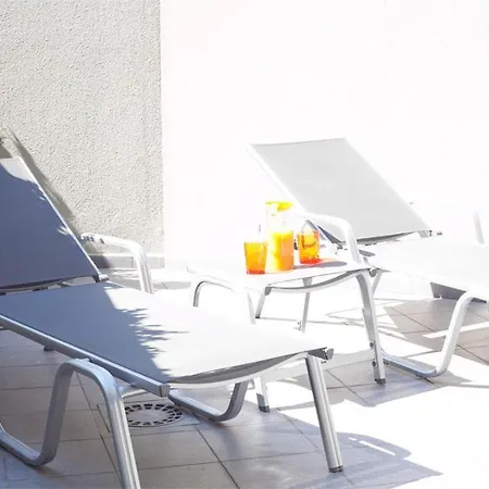 Charmsuites Paralel-3