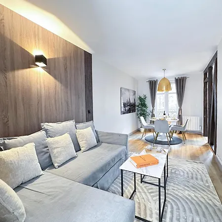 Champs-Elysees Finest Flat-2