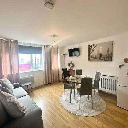 London Bridge Apartment-2