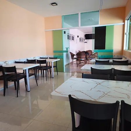 MANERO POUSADA e HOSTEL-3