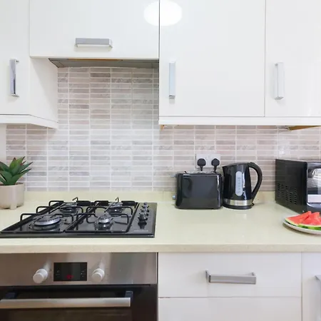 Holloway Apartments-3
