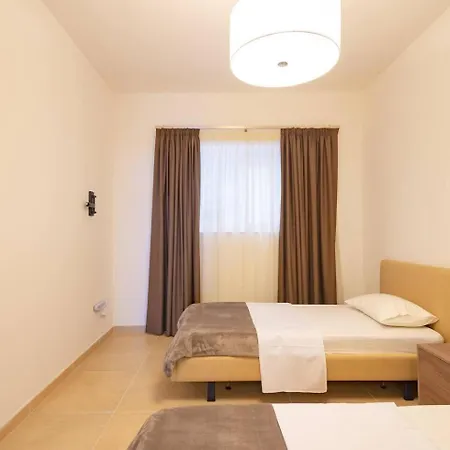 Fort Cambridge Apartments By Homely-3