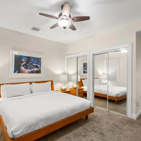 Mesa House, Uno-Perfect Location-3