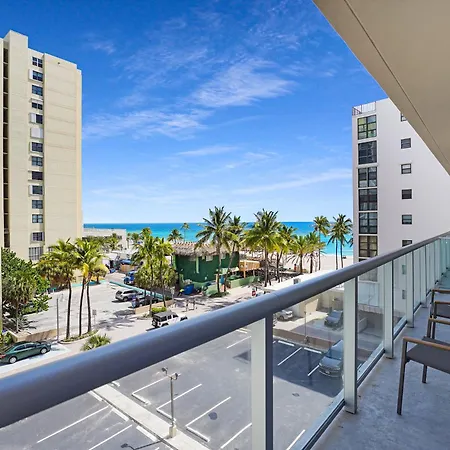 Ch Luxury Condos & Studios On The Beach-3