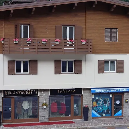 Bilocale centro paese con posto auto-2