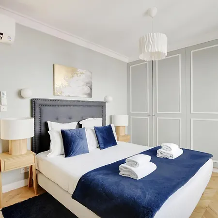 Pick A Flat'S Apartments In Montmartre - Rue Lepic-2