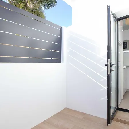 Linda Vista Beach Apartment-3