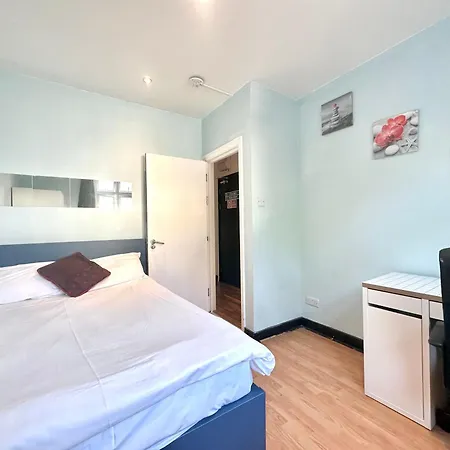 Kings Cross Guest House-2