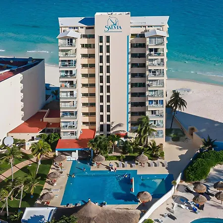 Paradise Beachfront & Nightlife Heart-3