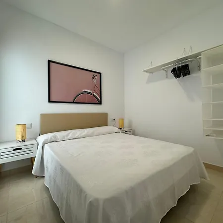 Apartamentos Jessica Beach-3