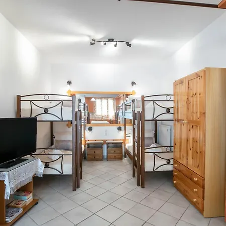 Kontaratos Studios & Apartments-3