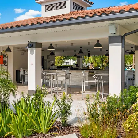 Ground-Floor Vista Cay Condo Near Clubhouse Pool-3