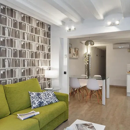 Feelathome Center Apartments-3