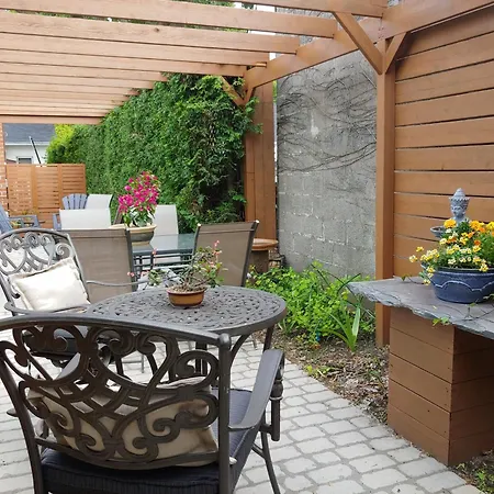 3 Bedrooms 3 Beds Near Metro -2 Parking Free-2