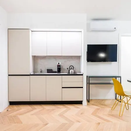 Joivy Premium Apartments - Trieste Mazzini-3