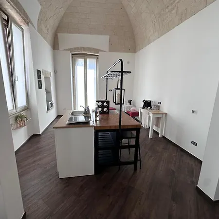 Al Centro Exclusive Apartment-3