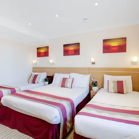 Bright Modern Flat Close To Queensway-2