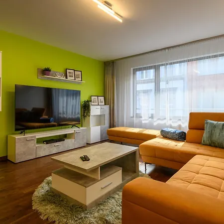 Budapest Holidays Apartments & Spa-3