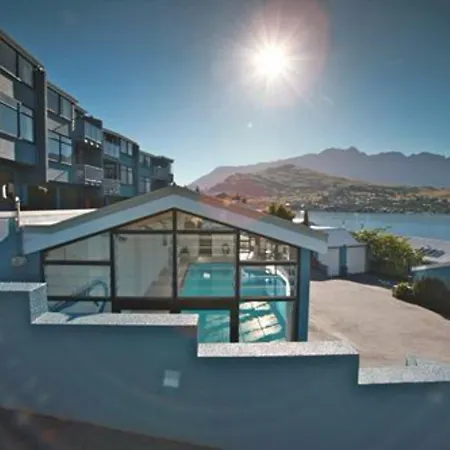 Spinnaker Bay Apartments-2