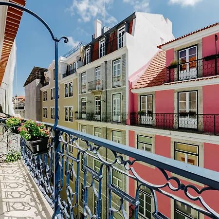 Lisbon Art Stay Hotel & Apartments-3