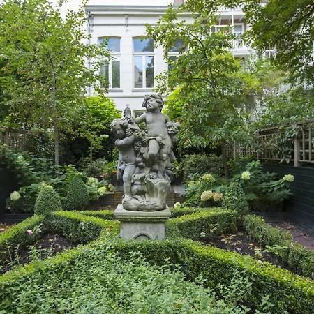 Dutch Masters Short Stay Apartments-3