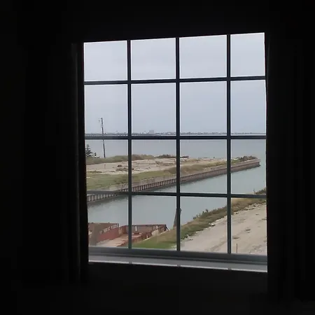 Lighthouse Inn-2