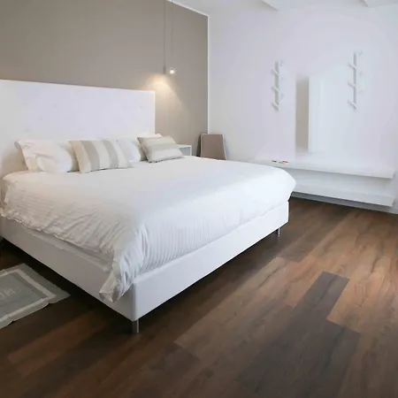 Suite Santa Tecla-3