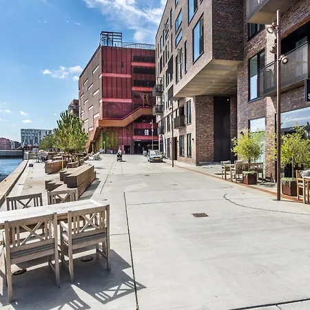 Stay Seaport-3