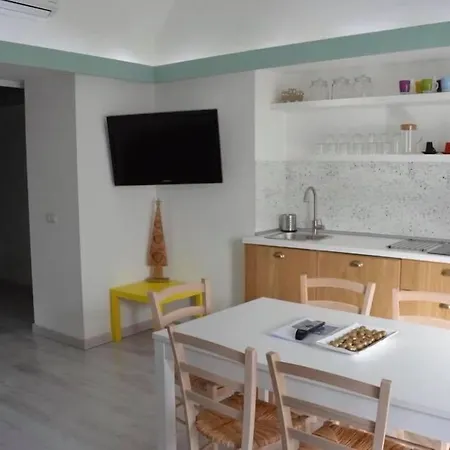 Costantino Home-2
