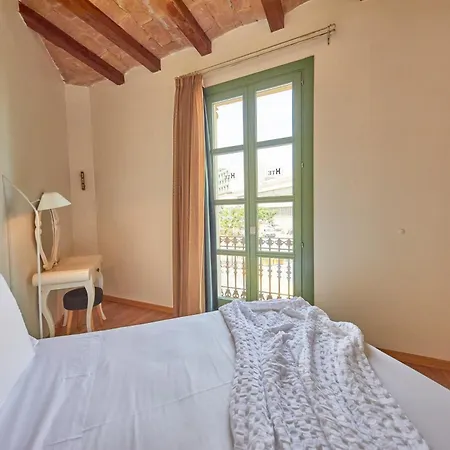 Apart-Suites Hostemplo-3
