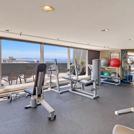 Newmark Bayview Luxury Suite-3