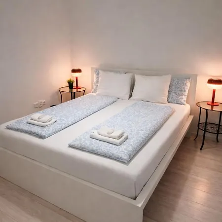 Travel Inn Apartments-3