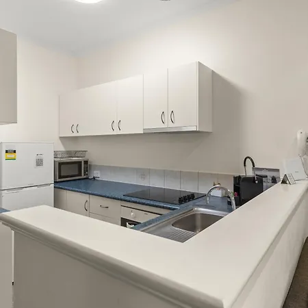 Cable Beachside Apartments-2