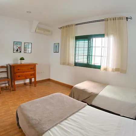 Apartamentos La Palmera-2