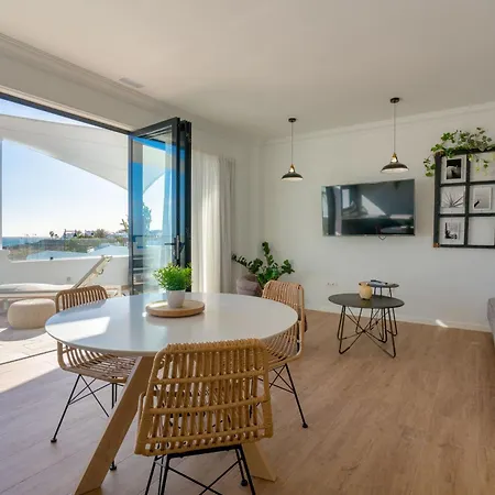 La Concha Boutique Apartments - Adults Only-3