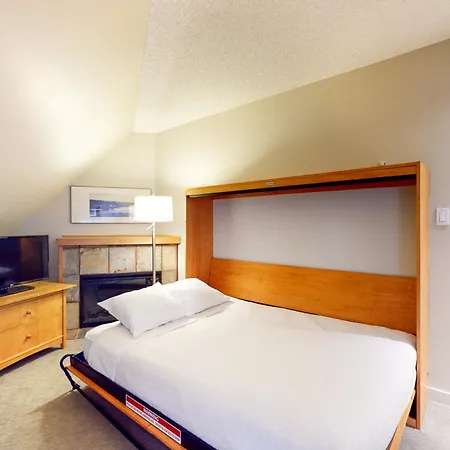Whistler Peak Lodge-2