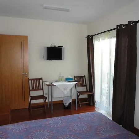 Lena'S Home-3
