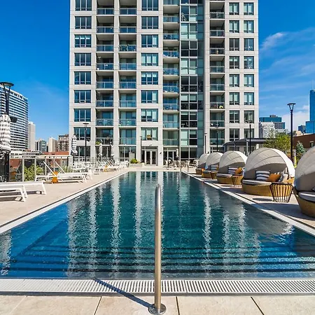 Apartment In River North Downtown Chicago-3