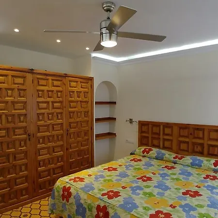 Apartamentos El Chaparral-3