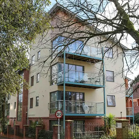 Southampton Serviced Apartments-3