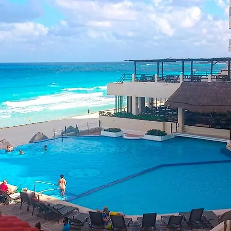 Cancun Plaza Condo Apartment-2