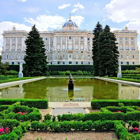 Sweet Royal Palace ::: Your Home In Madrid Center-3