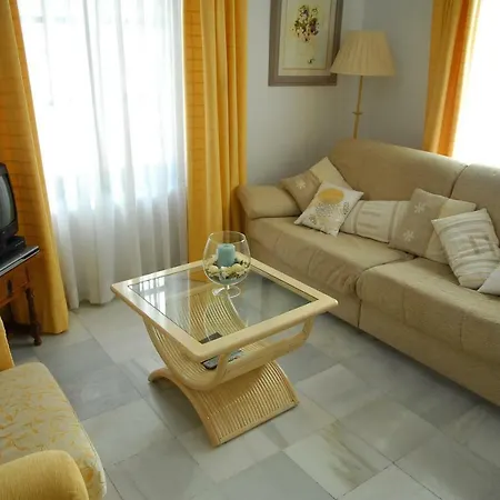 Spacious Andalusian Apartment With Pool And Level Access-2
