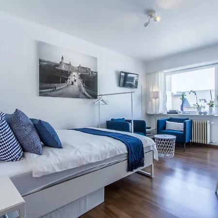 Studio Lux City-2