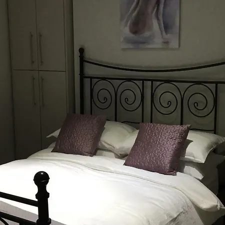 Stanley Street Apartment-2