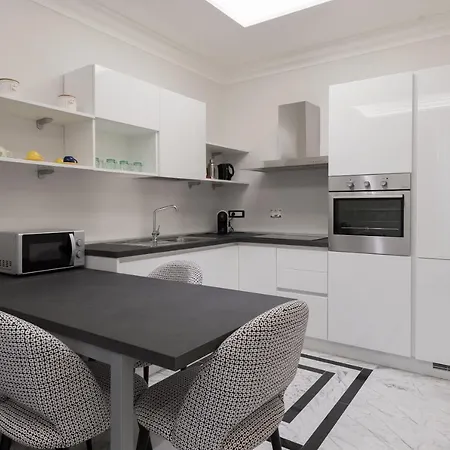 Aurora Luxury Suites-2