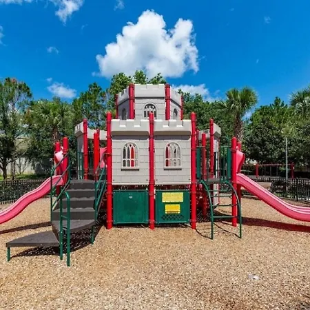 Three-Bedroom Apartment Kissimmee-2