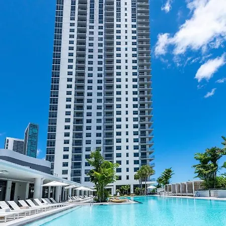 Global Luxury Suites Downtown Miami-2
