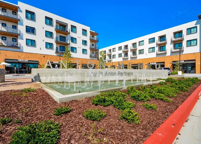 Churchill Living At Anton Menlo